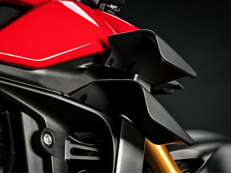 Ducati_1100_Streetfighter_V4_S_2_800x600